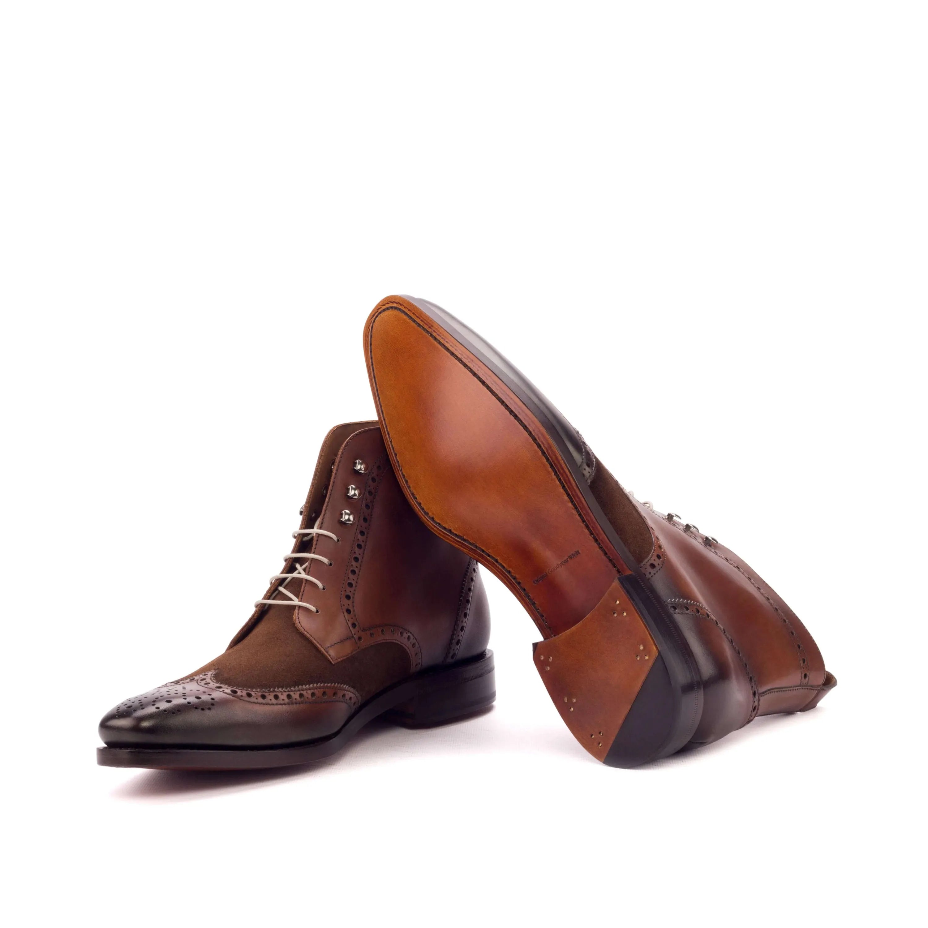 Abu Dhabi military brogue boots in brown leather and suede