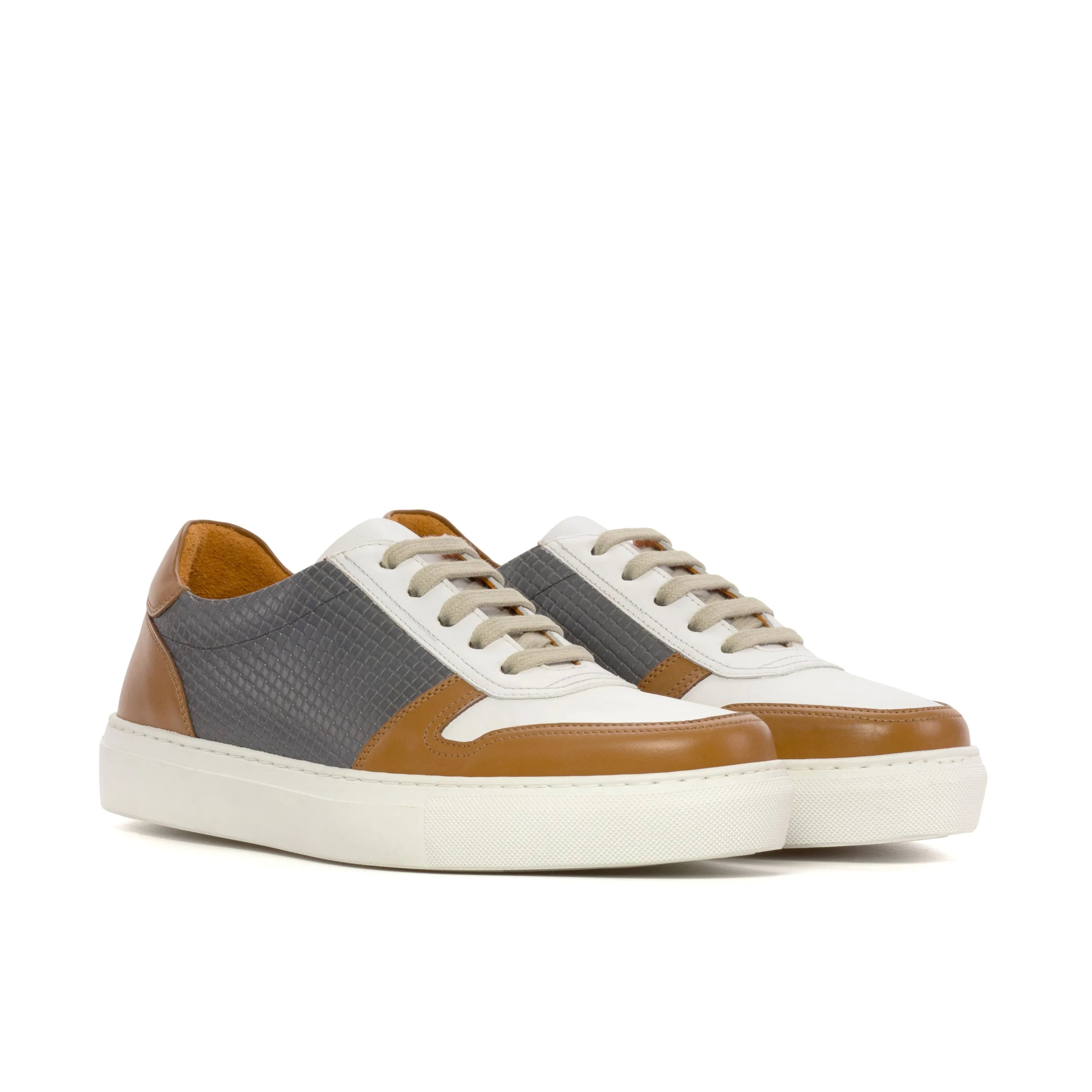 JiJi unisex trainer sneaker with leather and canvas cupsole design