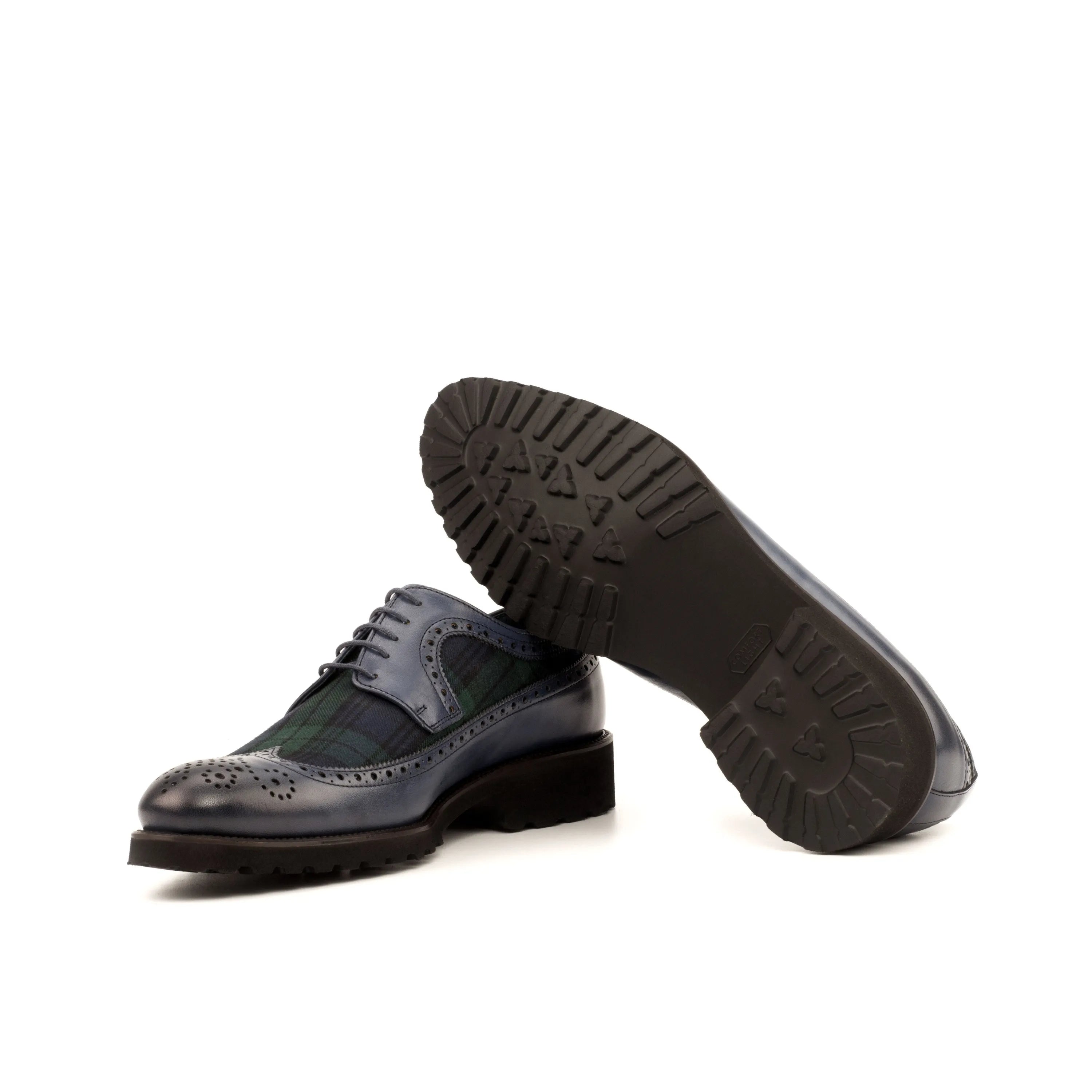 Nakoda Longwing Blucher two-tone leather brogue shoe