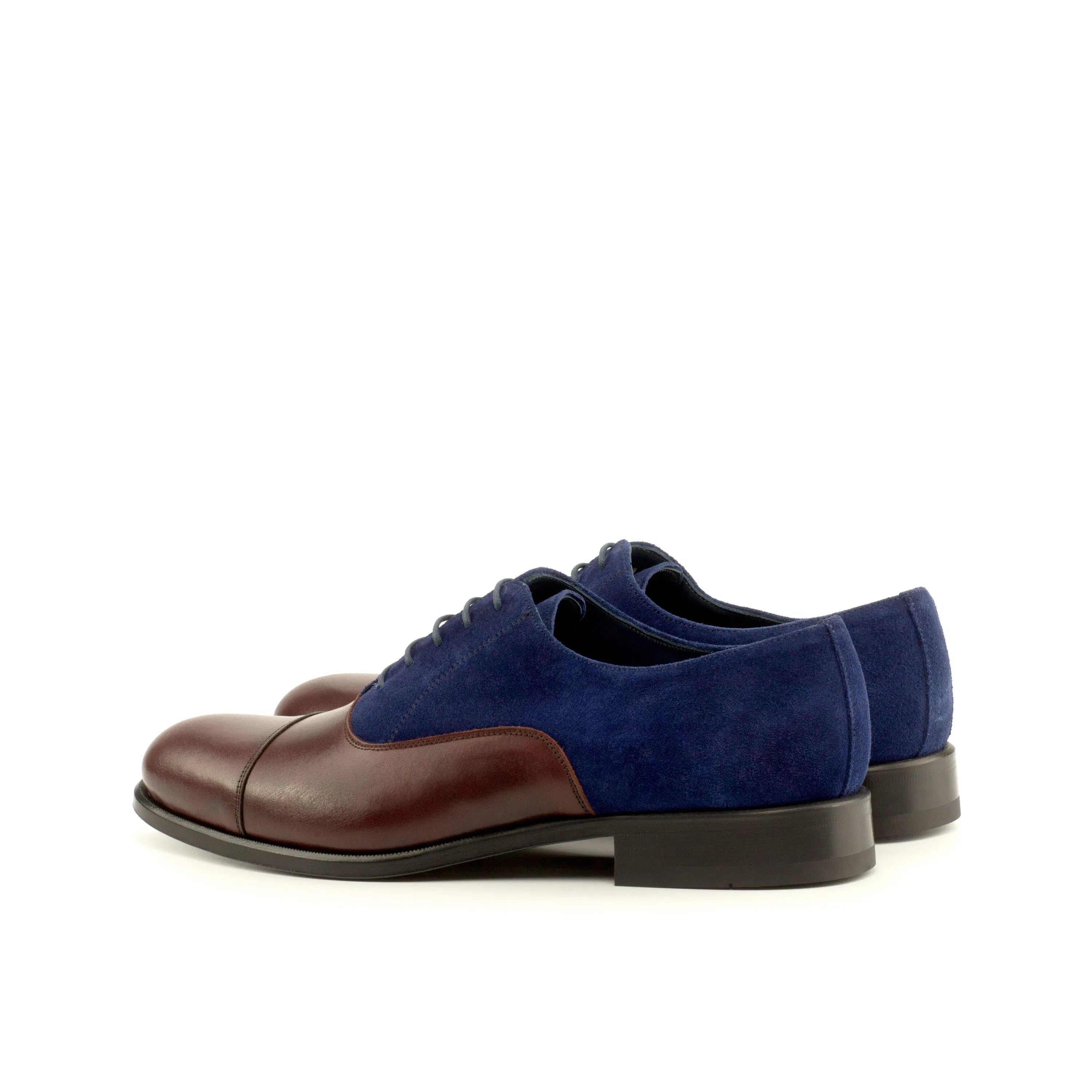 WR11 Oxford Shoes: two-toned leather dress shoes